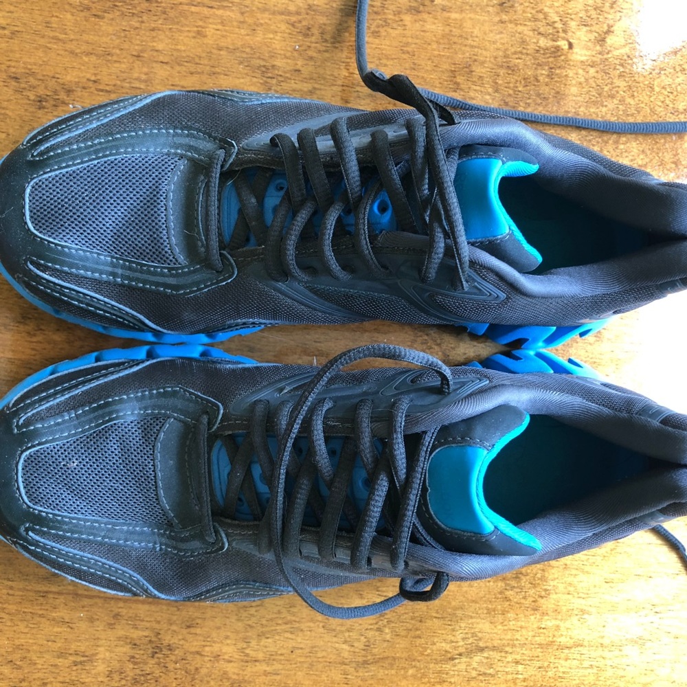 Reebok Women’s Sneakers         Size 9 1/2